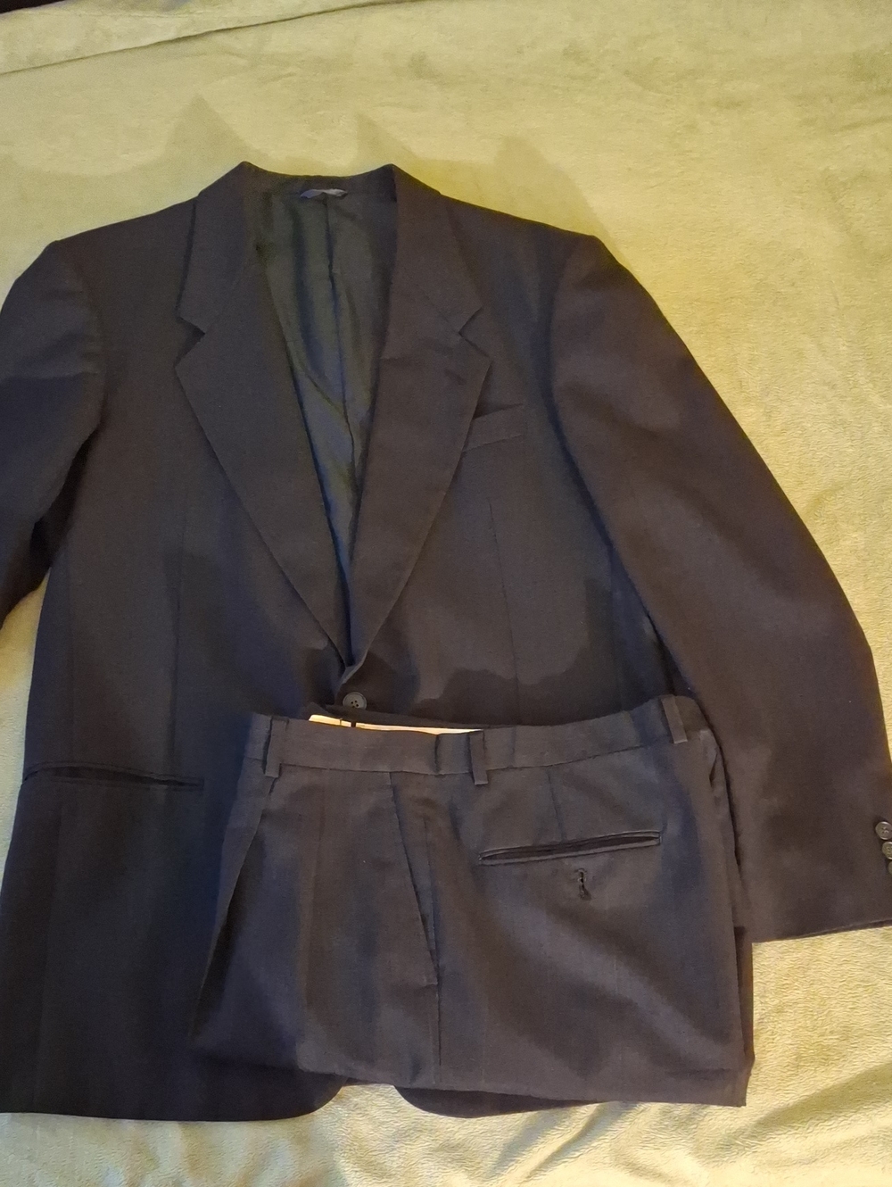 Men's Dark Blue Dress Suit - Classic Pleated Trousers